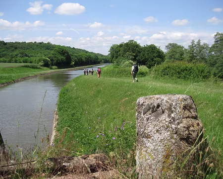 PXL056 Retour vers Corbigny le long du canal