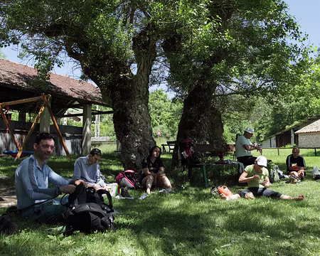 IMG_5446 Pause au lieu dit Le Bourg près de Valdrôme