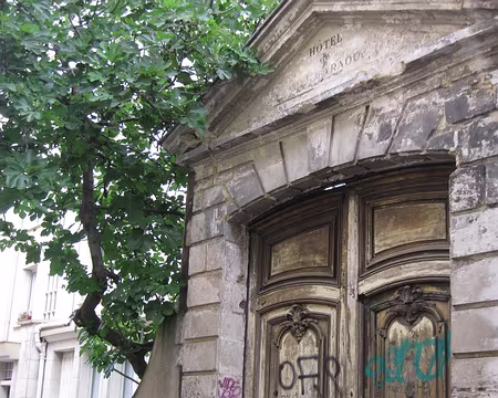 PXL018 Portail de l'ancien Hôtel Raoul, rue Beautreillis