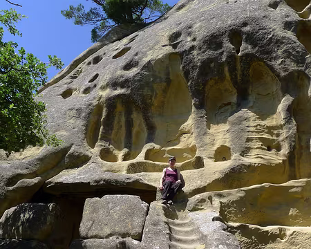 076 Les grottes troglodytiques de Calès.