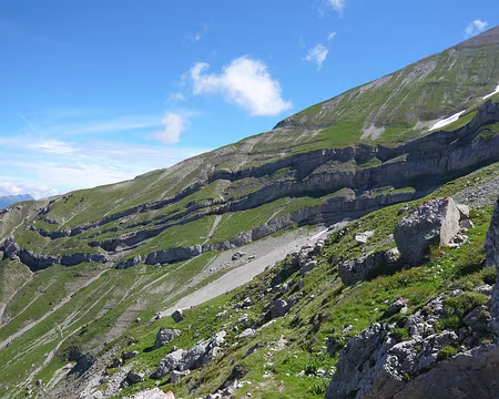 PXL040 D'improbables sentiers se glissent dans cette photo dont le nôtre !