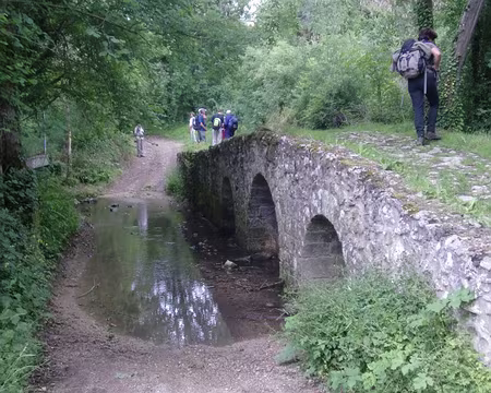 PXL045 un pont romain et une rivière au cours détourné,