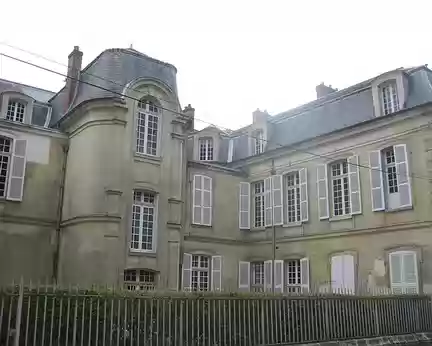 PXL012 Château de Courcelles , néo-classique, édifié en 1709