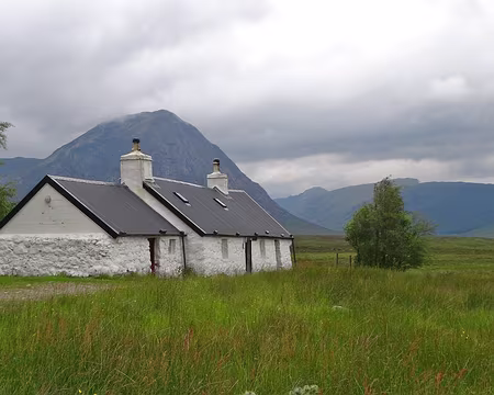 PXL037 Blackrock Cottage au pied du Buachaille, avant Kingshouse