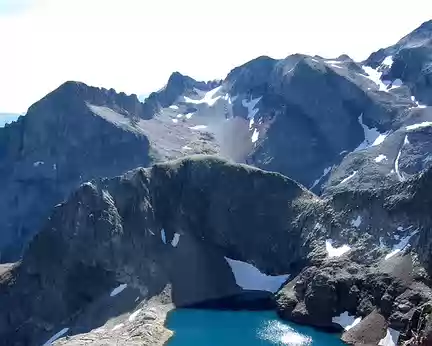 068 ... mais surtout de merveilleux lacs (lac Glacé, vu depuis le Pic Gourdon)