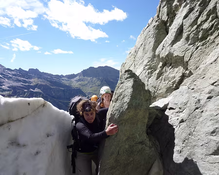 PXL011 12 Zig-zag entre les névés