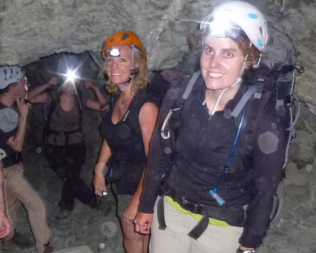 PXL014 15 la grotte-tunnel en ruine