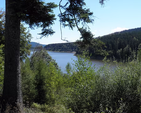 PXL004 un lac de barrage sur la rivière Schwarzenbach, près de Forbach