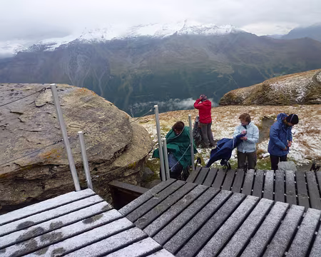 PXL025 Voilà la Pierre aux Pieds, 2750m