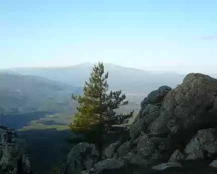 Vue sur le Canigou en profitant du beau temps Vue sur le Canigou en profitant du beau temps