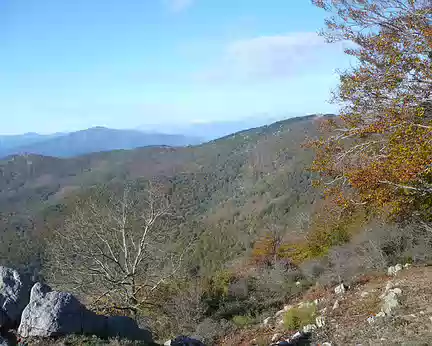 Les Pyrénées s'éloignent... Les Pyrénées s'éloignent...