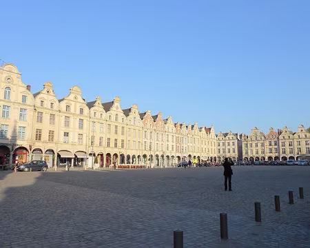 PXL058 La Place des Héros