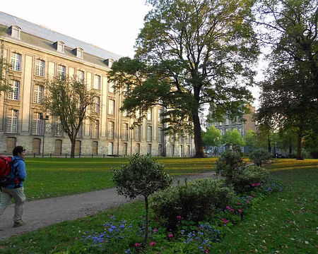 PXL065 ...dans les Jardins de la Légion d'Honneur