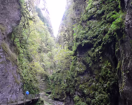 004 A certains endroits, le fond de la gorge est accessible.