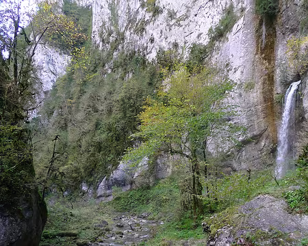 008 Résurgence du réseau souterrain de la Pierre-Saint-Martin.