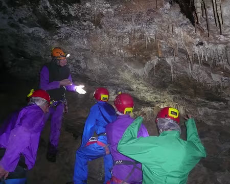 024 Aventure spéléologique.