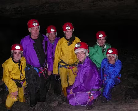 034 Aventure spéléologique. Tout le monde est encore là ?