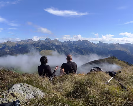 054z1056 Pause au sommet du Pic Lakhoura.