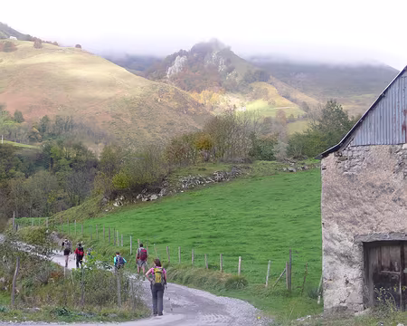 065 Sur le chemin du retour au gîte de Sainte-Engrâce...