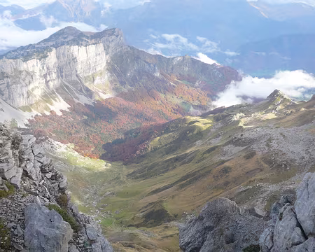 085 Vue plongeante sur les orgues de Camplong.