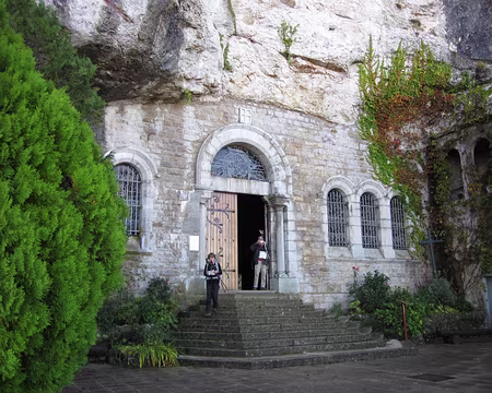 PXL048 L'entrée de la grotte