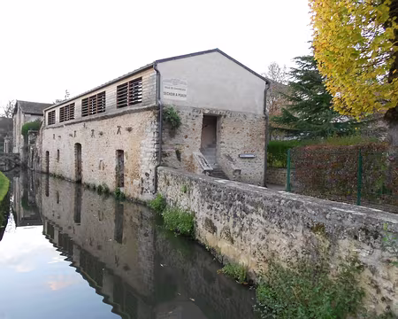 PXL018 Séchoir à peaux le long de l'Yvette à Chevreuse