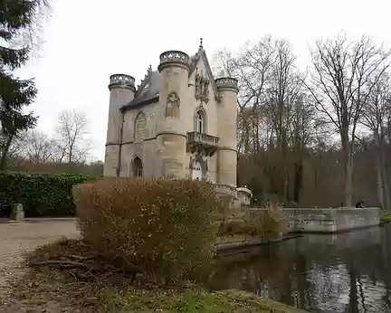 PXL002z1087 Château de la Reine Blanche et l'Etang de la Loge