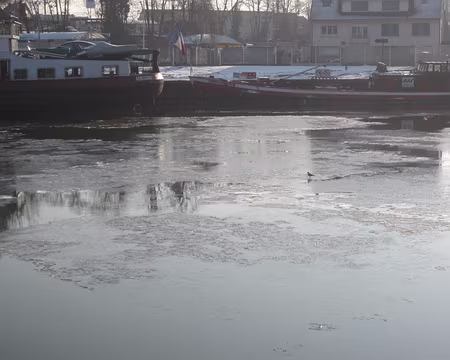 PXL002 l'Oise avec un peu de glace