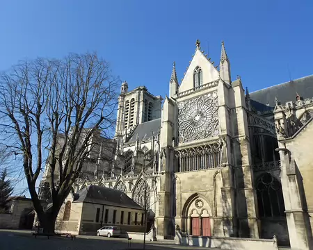PXL033 Cathédrale St-Pierre-et-St-Paul...