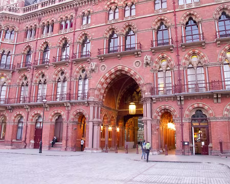 CK12RW52_002 Gare de St Pancras