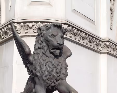 Holborn Viaduct, Londres, mars 2012 Griffon gardant la 