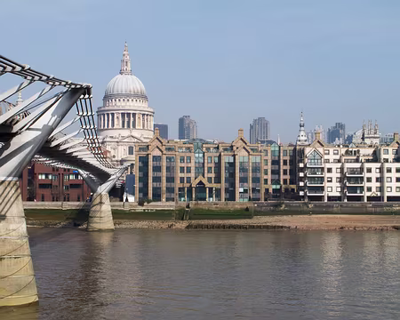 CK12RW52_011 Depuis les rives de la Tamise