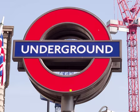 CK12RW52_021z1118 Portail vers la quatrième dimension