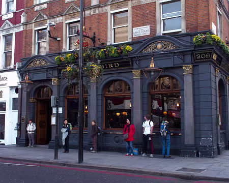 CK12RW52_045 On attend pour le petit déjeuner