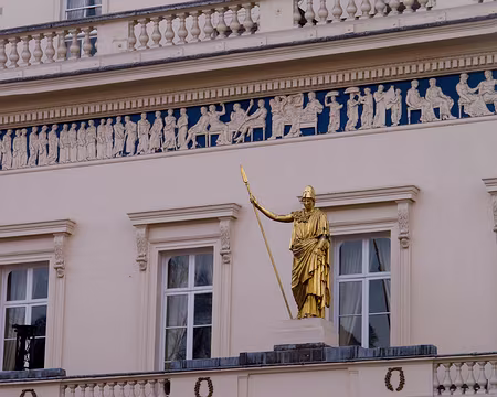 CK12RW52_097 Waterloo Place