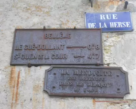 PXL057 Anciens panneaux à Bellême