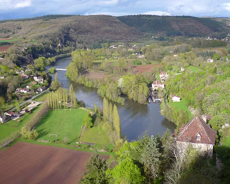 PXL018 Saint-Cirq-Lapopie domine le Lot