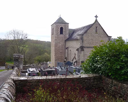 PXL040 l'église tiens le cap, elle.