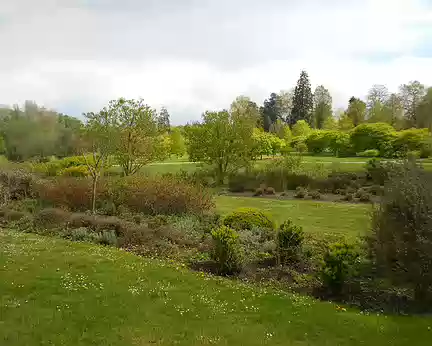 PXL018 Arboretum de la Vallée-aux-Loups, création au XVIIIè siècle comme un jardin anglais. 500 arbres et arbustes sur 13 ha.