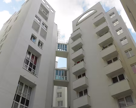 PXL033 ...comprenant 209 logements sociaux, 1975-1979.