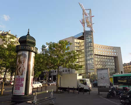PXL039 Immeuble Grand Ecran inauguré en 1992. Fin de cette balade à la Place d'Italie. Merci à Marylise.