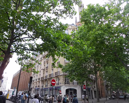 PXL025 Rue Daumesnil, Eglise du Saint-Esprit...