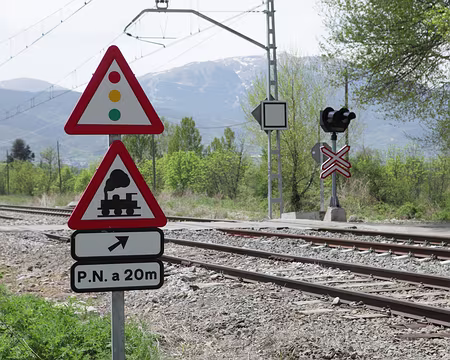 IMG_3832 contre chemin de fer