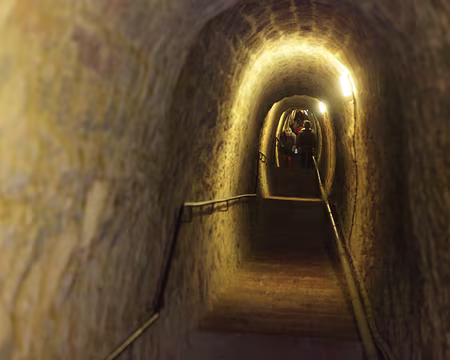 IMG_4666 Fort Libéria, descente par l'escalier souterrain des « milles marches »