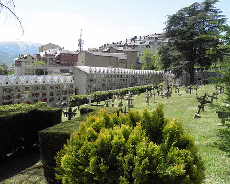 PXL006 le cimetière de Puigcerda
