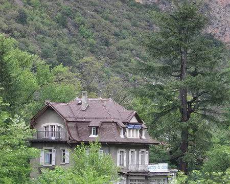 PXL065 l'auberge du Cèdre, arrêtée au 19ème siècle