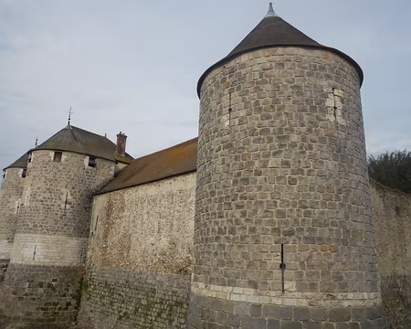 PXL031 Château de Dourdan, XIIIè siècle, construit à la demande de Philippe-Auguste suivant le modèle réduit du Louvre médiéval.