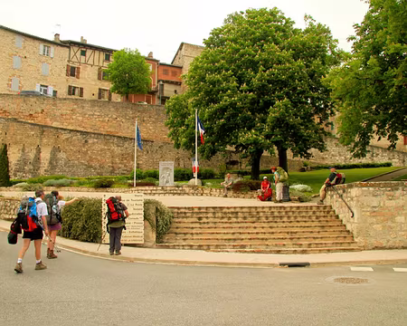 PXL028 Arrivée à Castelnau de Montmirail