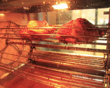 PXL262 Hum...il est temps de rejoindre le resto !