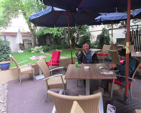 PXL267 l'agréable jardin du café Valentino